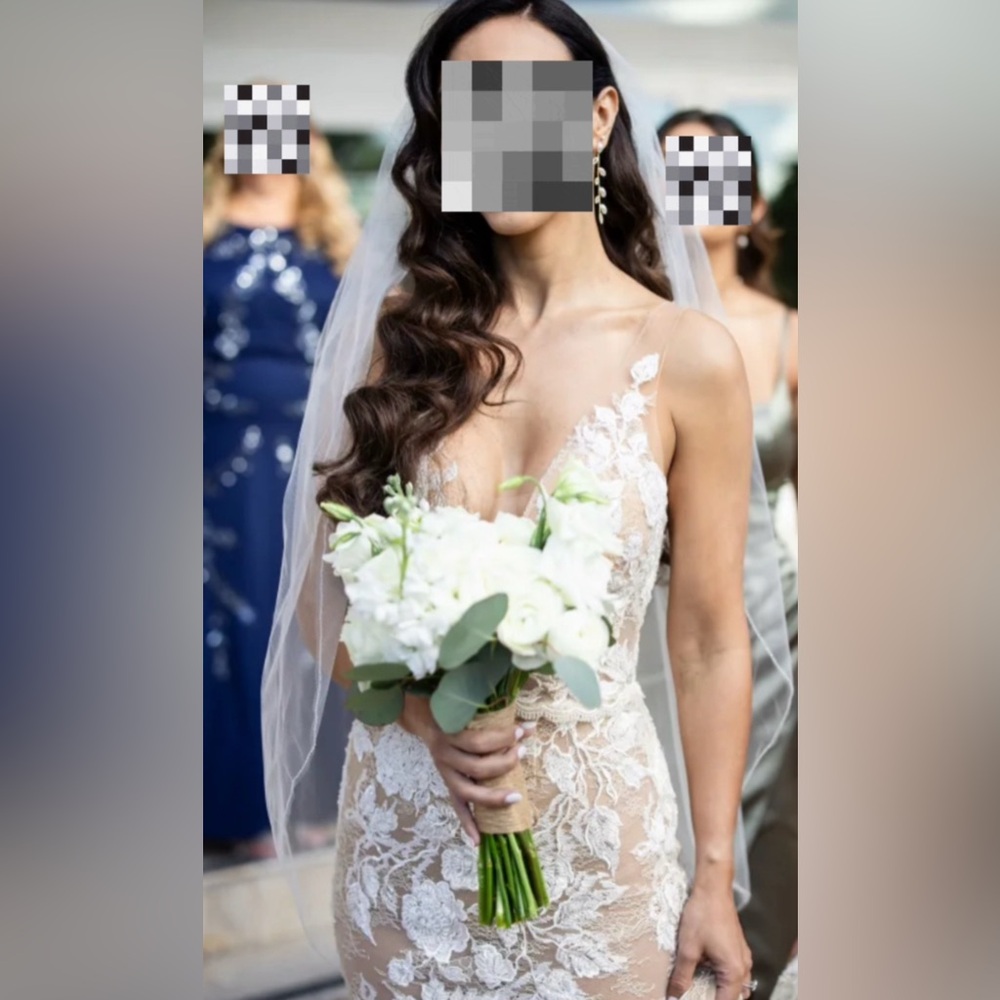David’s Bridal Veil - Picture 8 of 9
